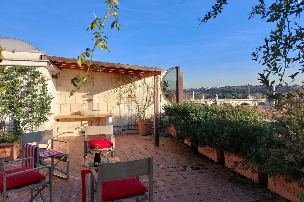 Beautiful Loft In Ponte Milvio With Terrace Lejlighed