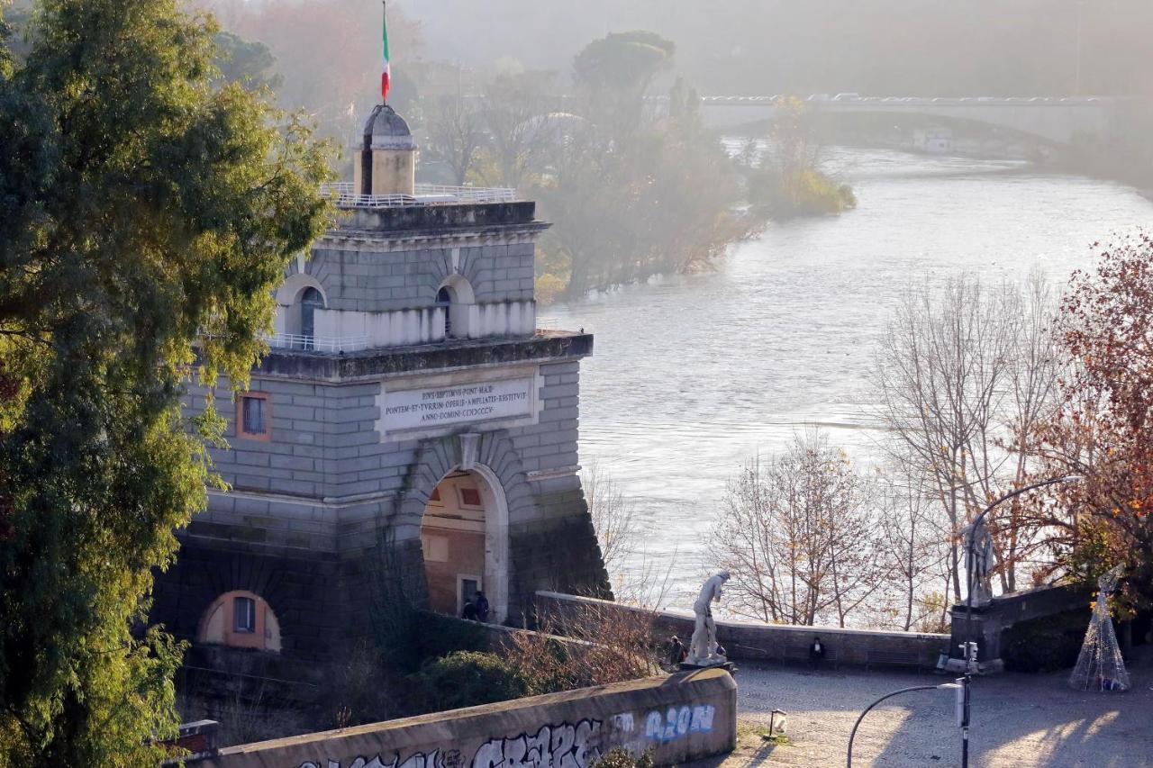 Beautiful Loft In Ponte Milvio With Terrace * Rom